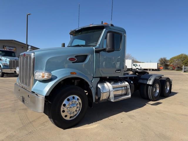 2023 Peterbilt 567-1