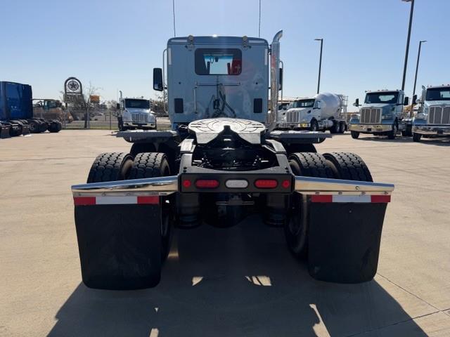 2023 Peterbilt 567-6