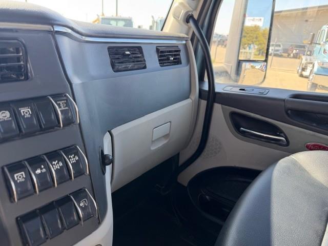 2023 Peterbilt 567-20