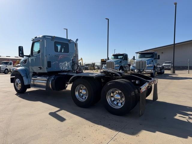 2023 Peterbilt 567-4