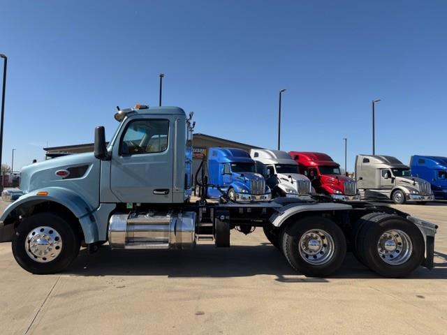 2023 Peterbilt 567-3