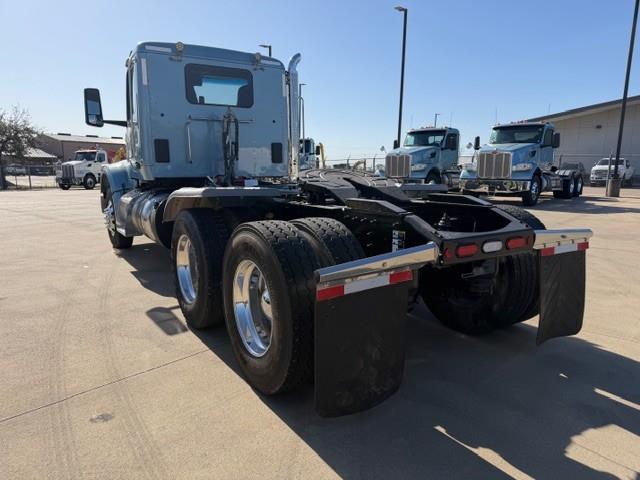 2023 Peterbilt 567-5