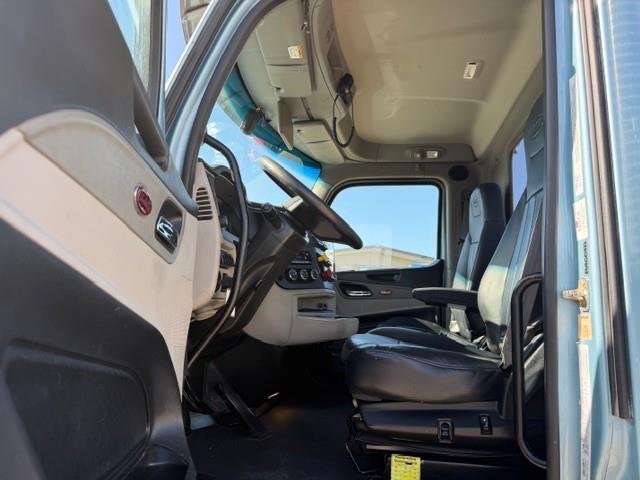 2023 Peterbilt 567-19