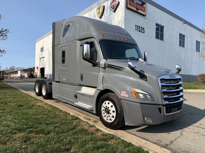 2020 Freightliner Cascadia-3