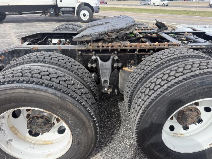 2022 International LT625-7