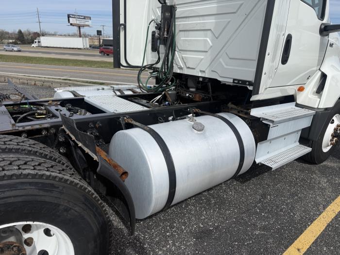 2022 International LT625-8