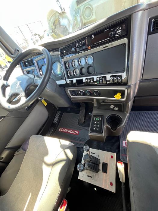 2016 Kenworth T440-13