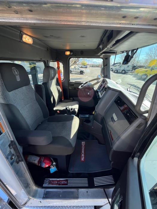 2016 Kenworth T440-15