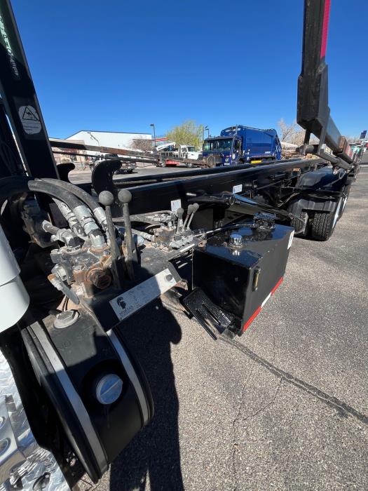 2016 Kenworth T440-23