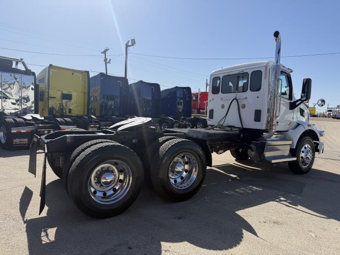 2020 Peterbilt 567-25