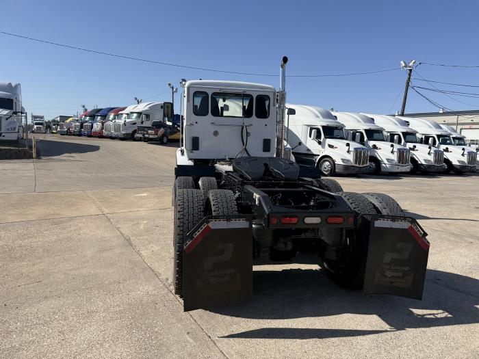 2020 Peterbilt 567-30