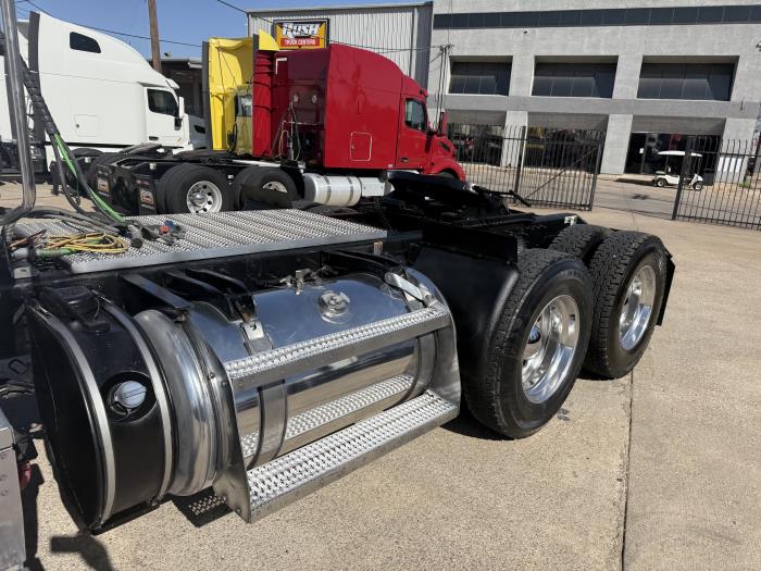 2020 Peterbilt 567-36