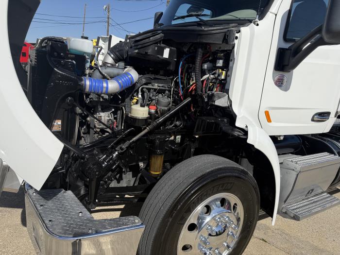 2020 Peterbilt 567-41