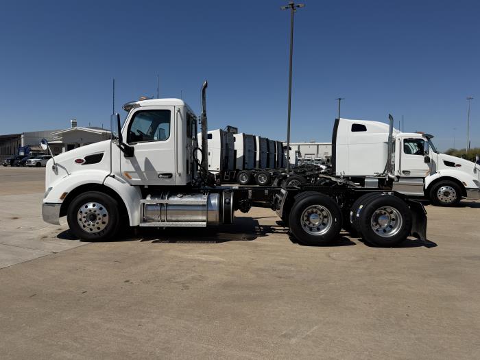 2021 Peterbilt 579-2