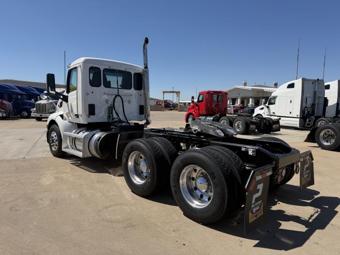 2021 Peterbilt 579-3