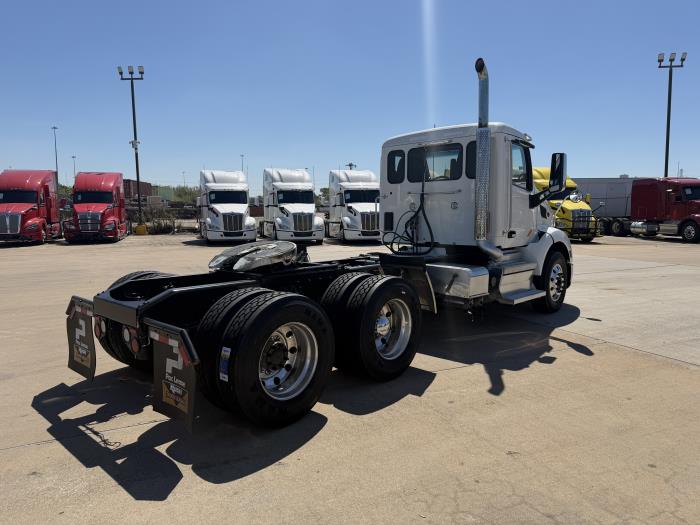 2021 Peterbilt 579-5