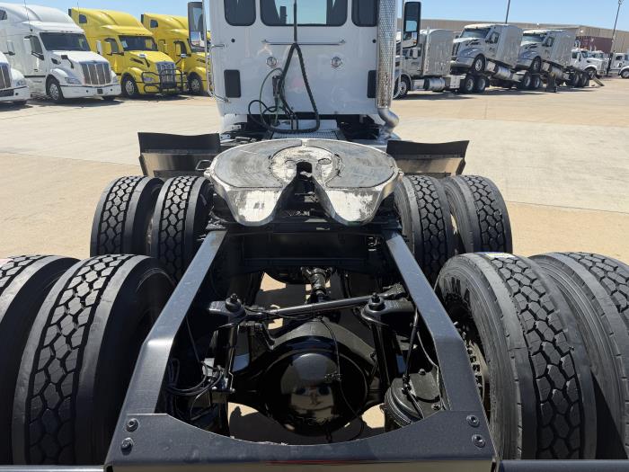 2021 Peterbilt 579-13