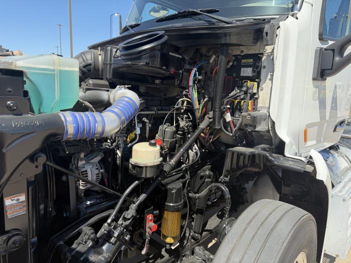 2021 Peterbilt 579-15