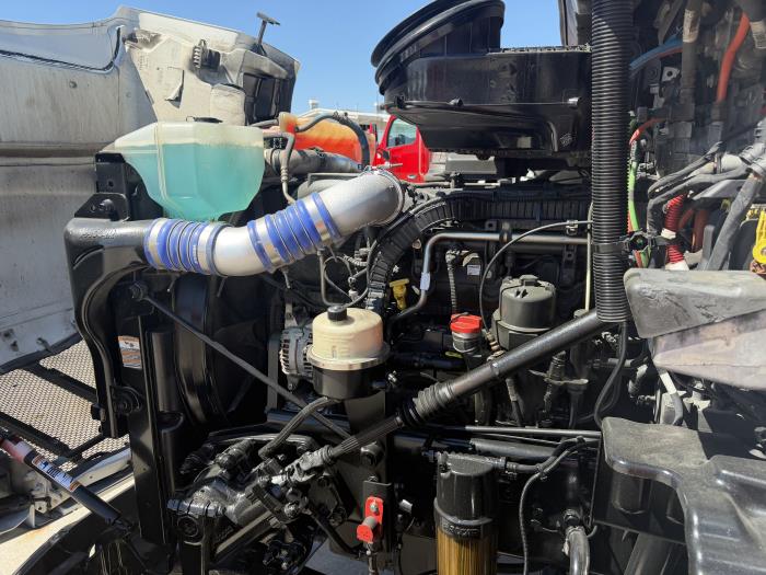 2021 Peterbilt 579-16