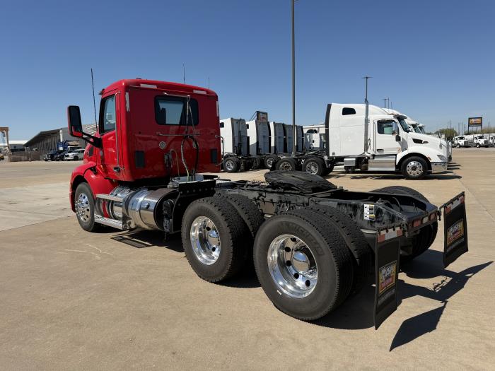 2020 Peterbilt 579-3