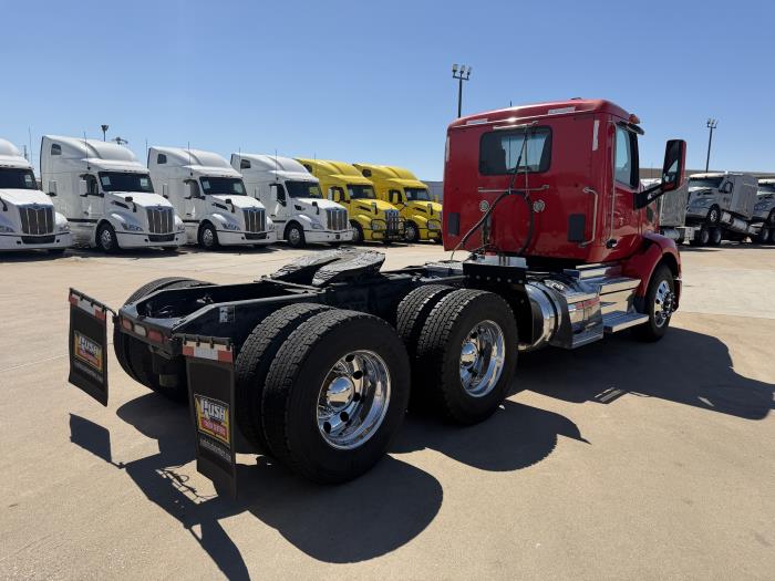 2020 Peterbilt 579-5