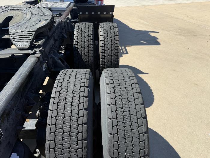 2020 Peterbilt 579-11