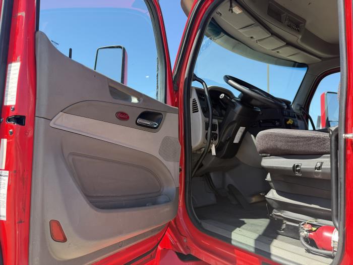 2020 Peterbilt 579-24