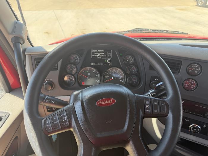 2020 Peterbilt 579-30