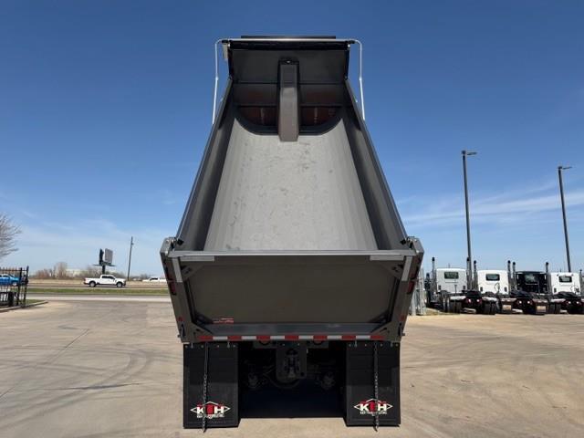 2026 Peterbilt 548-16