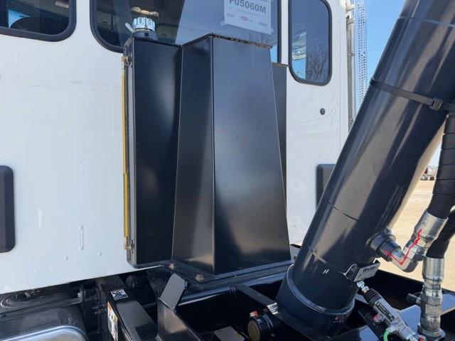 2026 Peterbilt 548-22