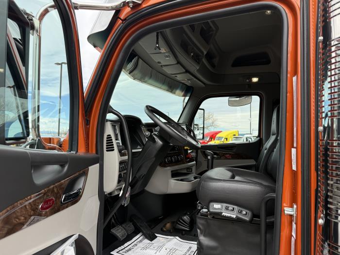 2027 Peterbilt 589-7