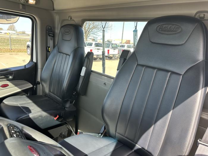 2023 Peterbilt 567-7