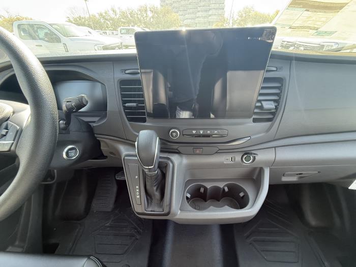 2026 Ford Transit-250-11