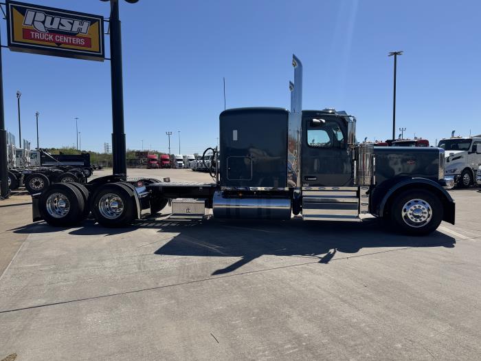 2026 Peterbilt 589-8