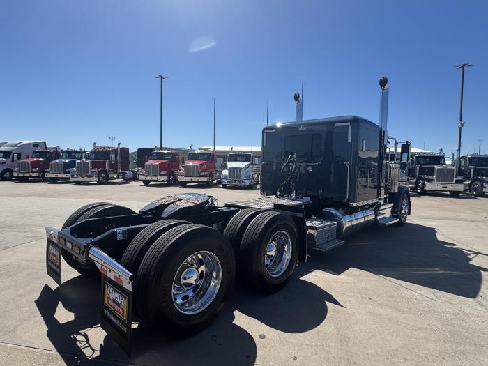 2026 Peterbilt 589-9