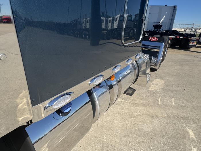 2026 Peterbilt 589-13