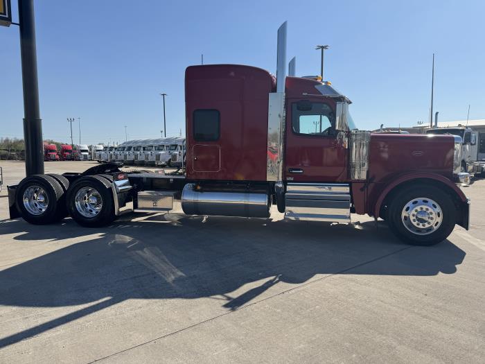 2027 Peterbilt 589-9