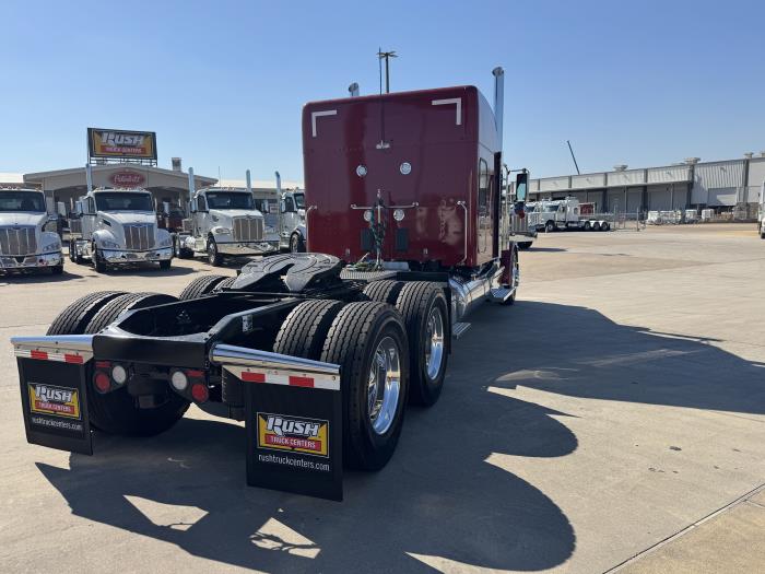 2027 Peterbilt 589-10