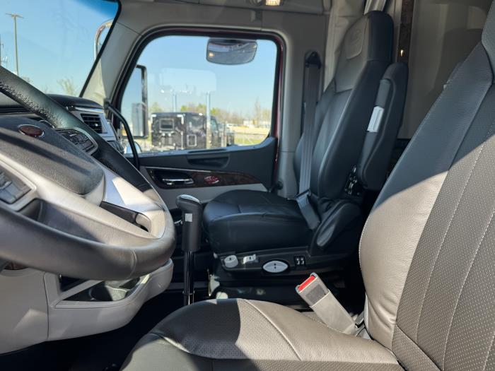 2027 Peterbilt 589-14