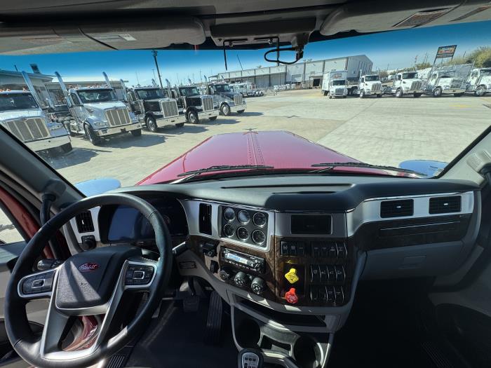 2027 Peterbilt 589-19