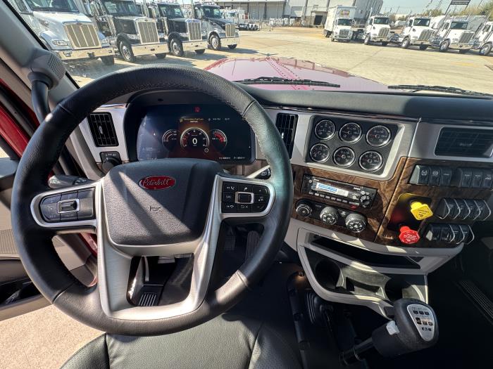 2027 Peterbilt 589-21