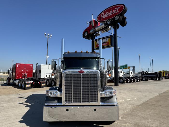 2027 Peterbilt 589-7