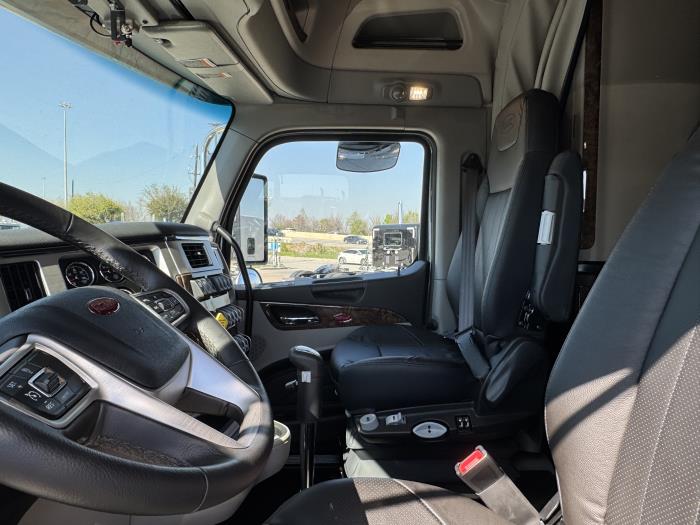 2027 Peterbilt 589-13