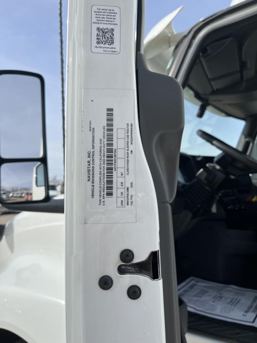 2023 International LT625-8