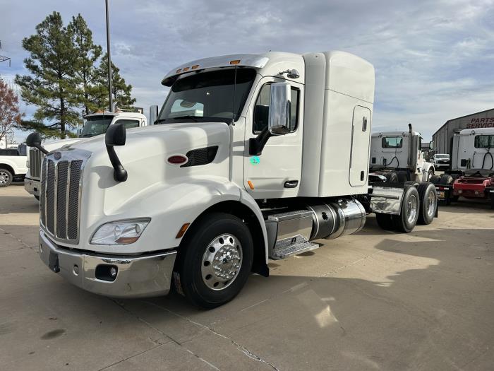 2021 Peterbilt 579-0