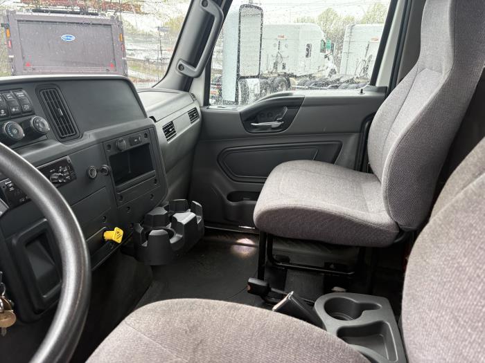 2021 International MV607-6