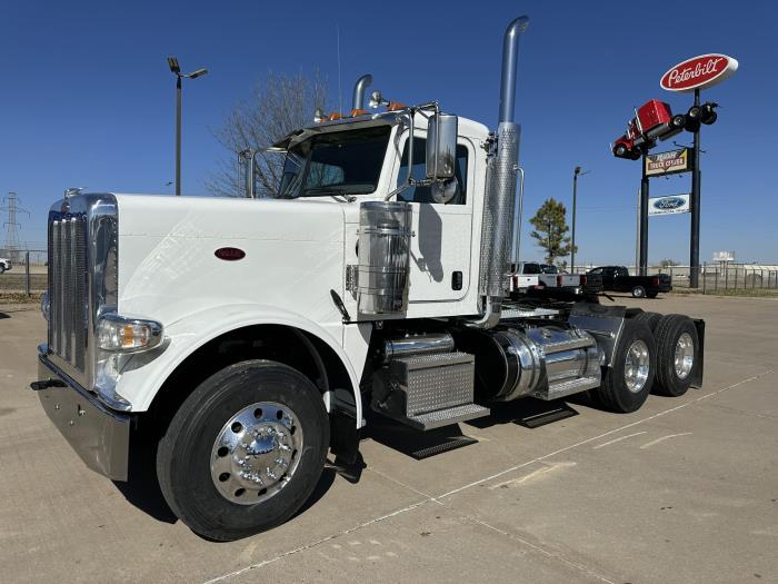 2020 Peterbilt 389-0
