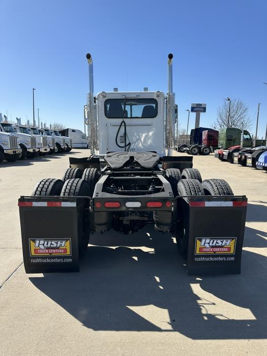 2020 Peterbilt 389-3