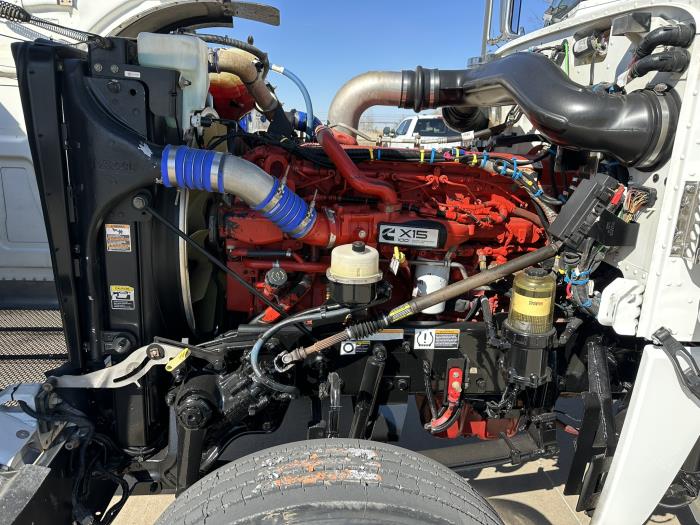 2020 Peterbilt 389-9