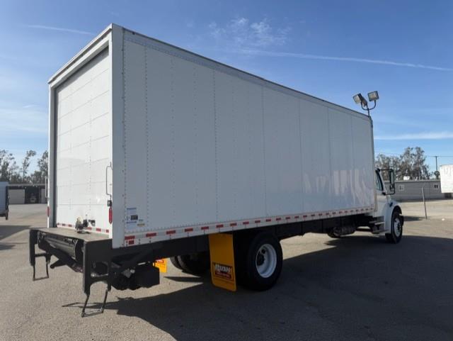 2021 Freightliner Business Class M2 106-3